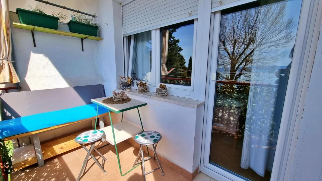 Apartment Tica Omiš Extérieur photo